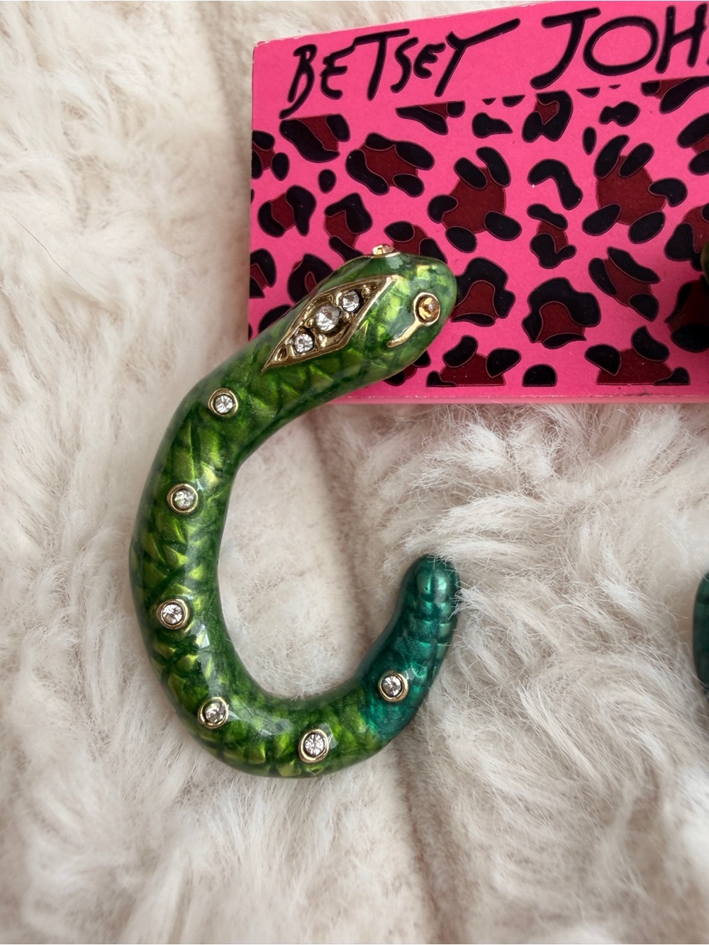 Vintage betsey Johnson snake earrings - Picture 4 of 5